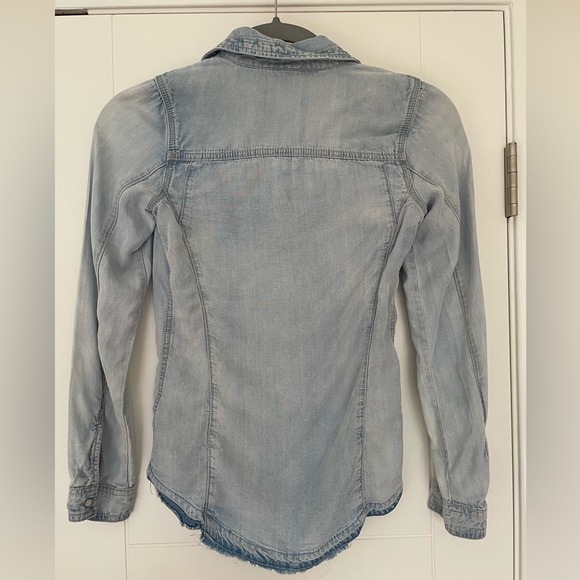 Great fitting lightweight denim button down wear alone or unbuttoned w/ a tank - Picture 2 of 3
